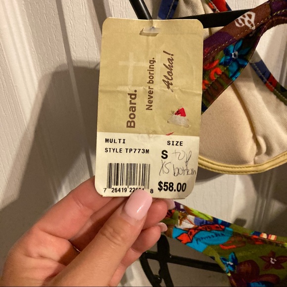 bathing suit - Picture 3 of 5